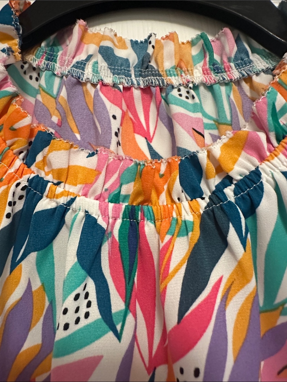 Printed Round Neck Cap Sleeve Blouse size Large - Picture 2 of 10